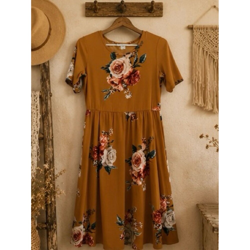 Discreet Dress Mustard Floral Short-Sleeve Dress